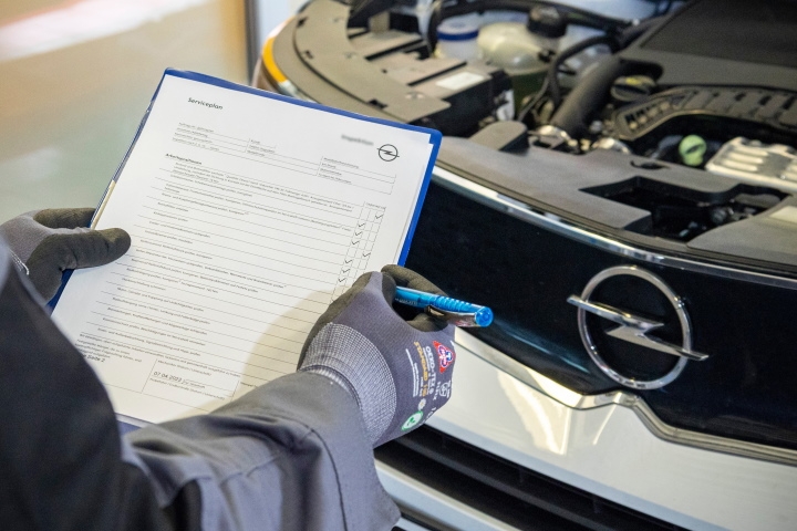 Opel APK keuring bij louwman
