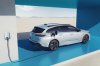 Een onderscheidende, elektrische stationwagon